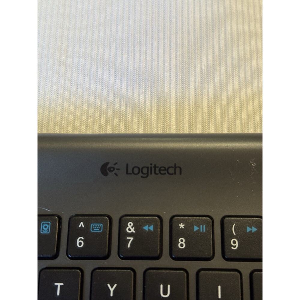 Logitech Wireless Keyboard (Tablet Keyboard For iPad) - Picture 2 of 13
